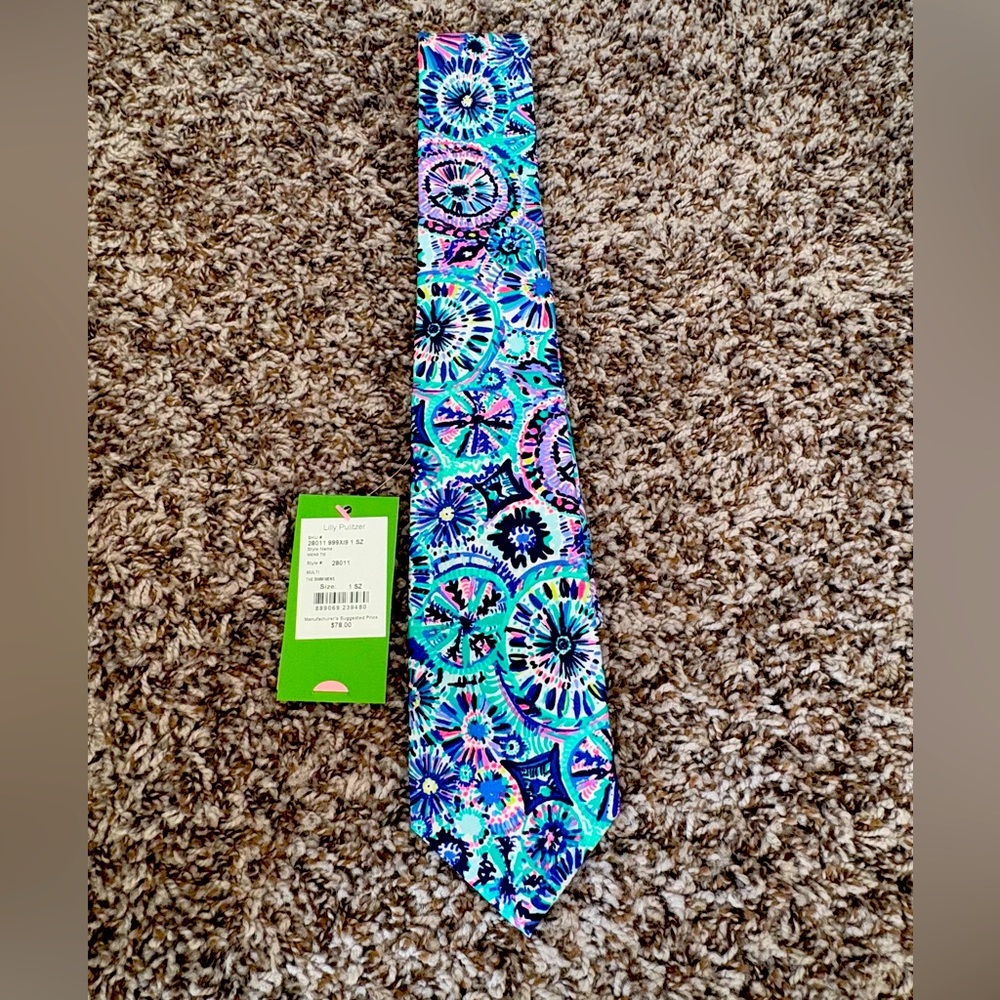 Lilly pulitzer tie. Brand new